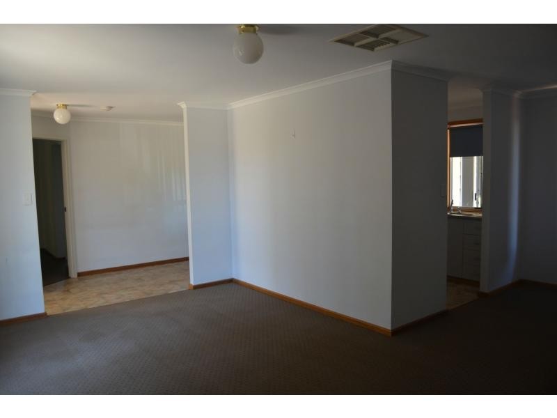 58 Hermit Street, Roxby Downs SA 5725
