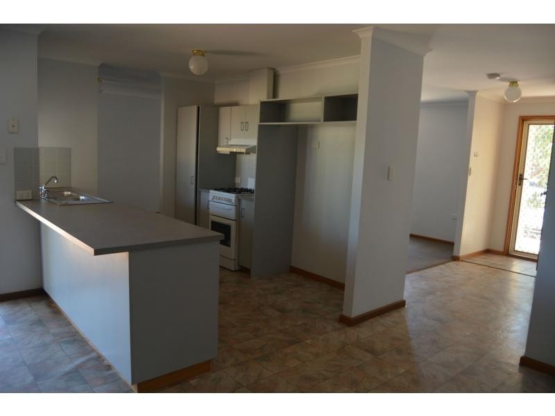58 Hermit Street, Roxby Downs SA 5725