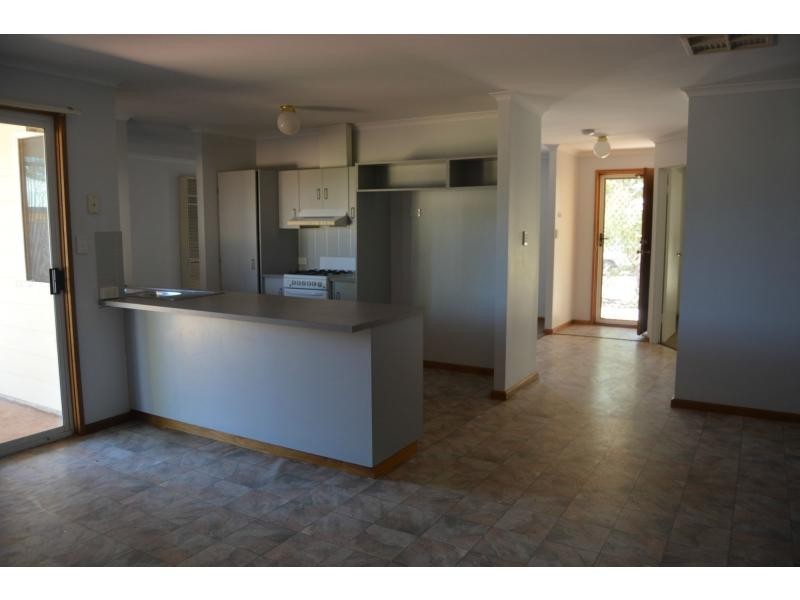 58 Hermit Street, Roxby Downs SA 5725