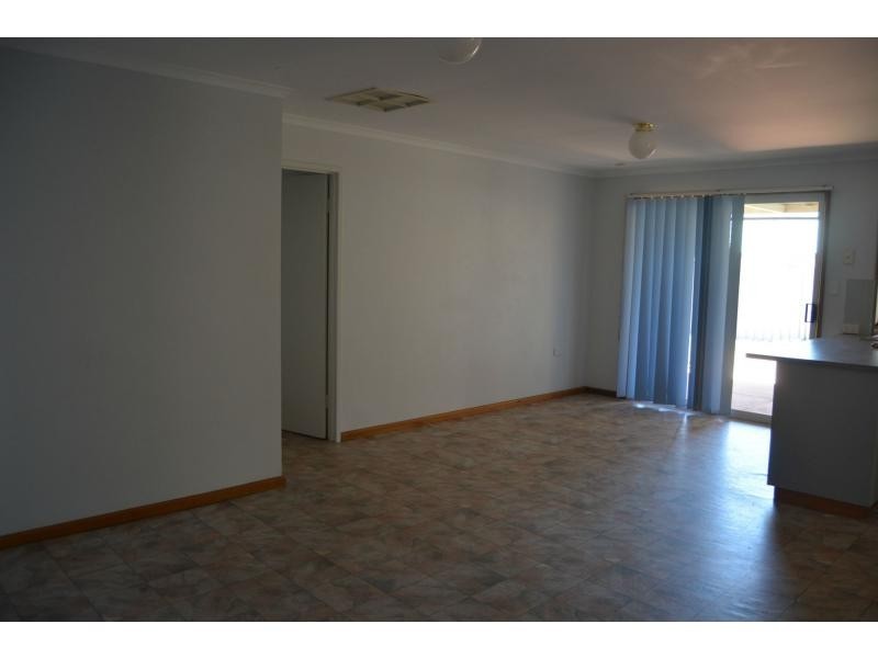 58 Hermit Street, Roxby Downs SA 5725