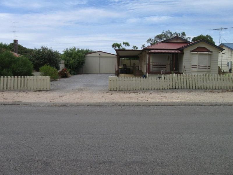 9 Clinton Road, Maitland SA 5573