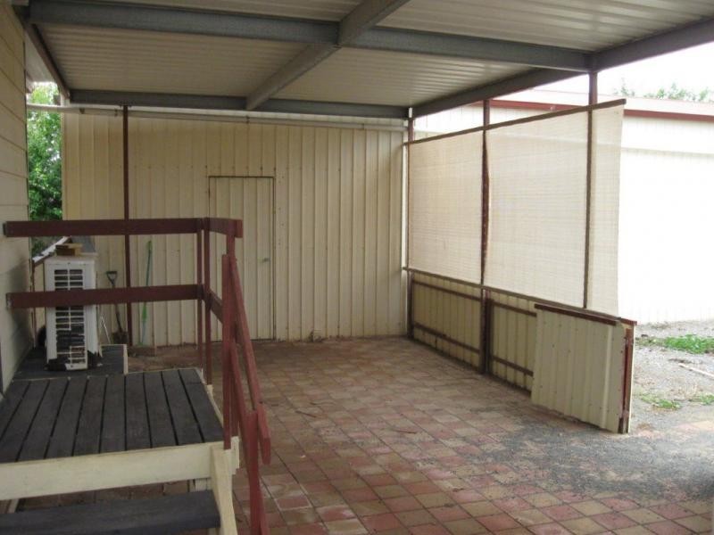 9 Clinton Road, Maitland SA 5573