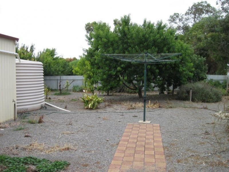 9 Clinton Road, Maitland SA 5573