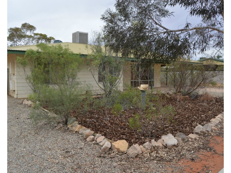 4 Wangianna Street, Roxby Downs SA 5725