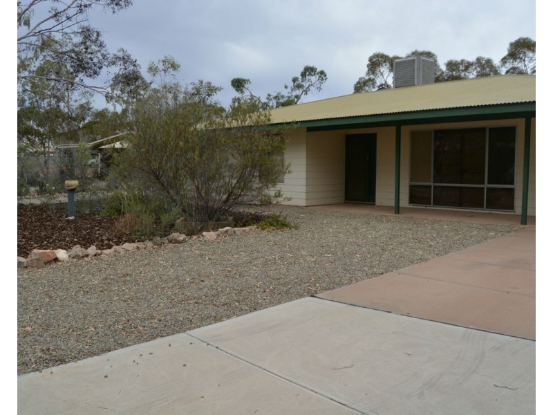 4 Wangianna Street, Roxby Downs SA 5725