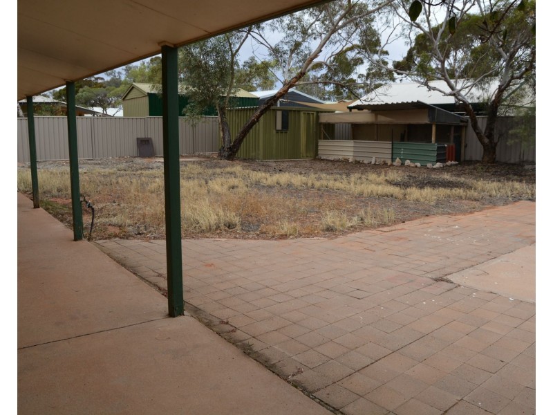 4 Wangianna Street, Roxby Downs SA 5725