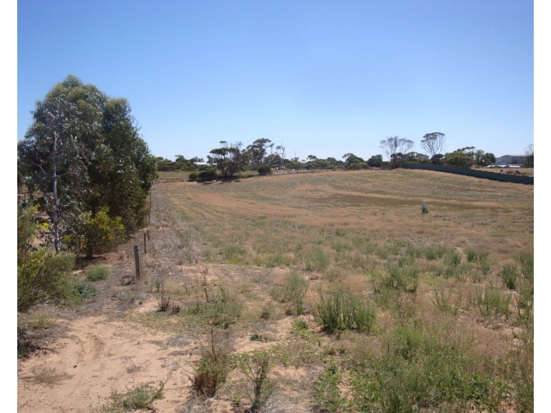 Lot 504 Dale Road, Port Broughton SA 5522