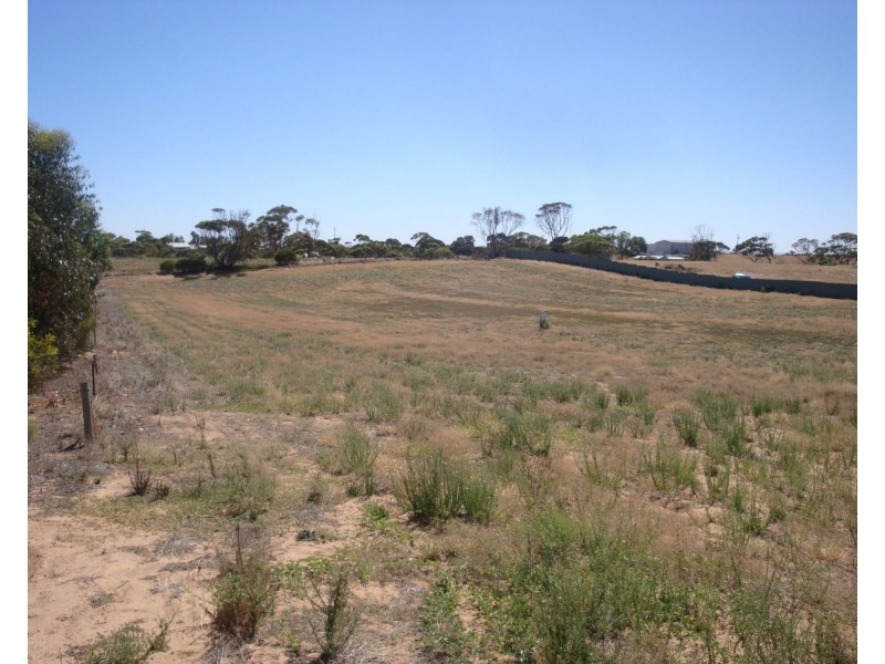 Lot 504 Dale Road, Port Broughton SA 5522