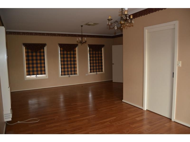 19 Planigale Drive, Roxby Downs SA 5725