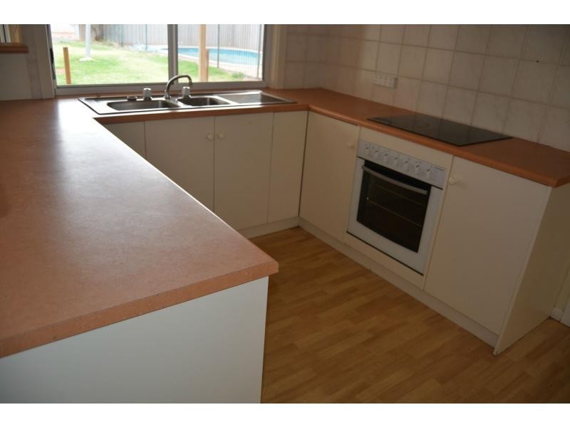 19 Planigale Drive, Roxby Downs SA 5725