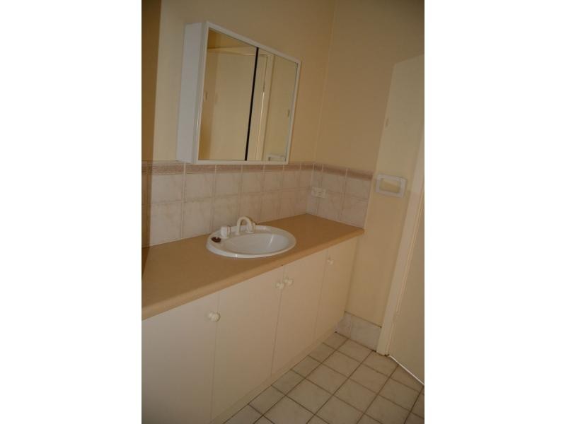 19 Planigale Drive, Roxby Downs SA 5725