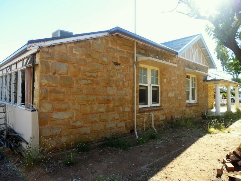 2 Bowman Street, Crystal Brook SA 5523