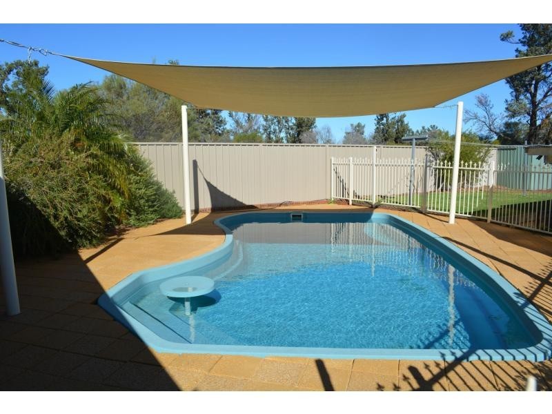 20 Wilaroo, Roxby Downs SA 5725