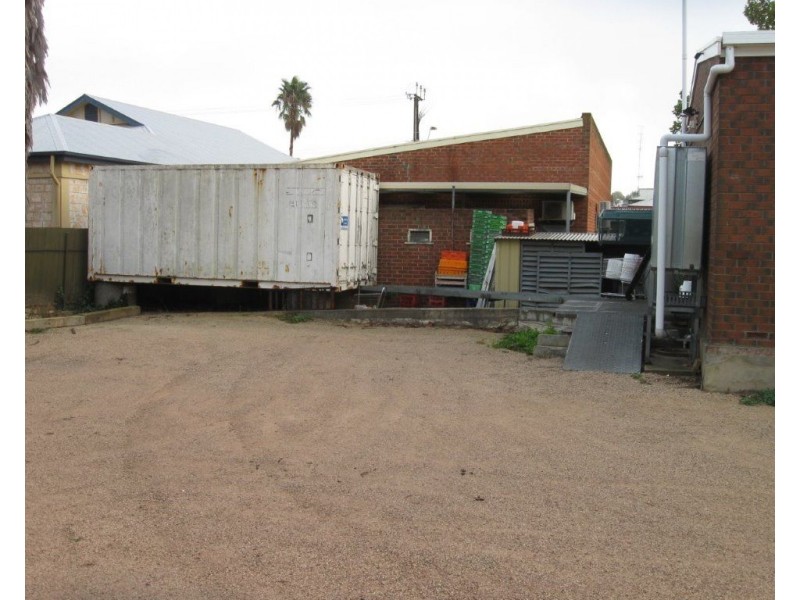 24 Robert Street, Maitland SA 5573