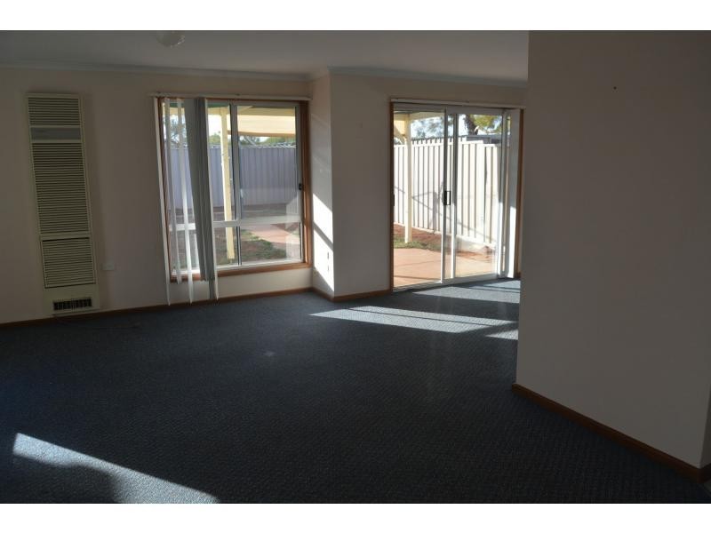43b QUANDONG STREET, Roxby Downs SA 5725