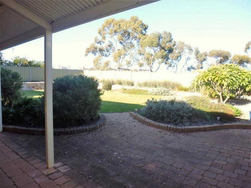 12 Clements Street, Crystal Brook SA 5523