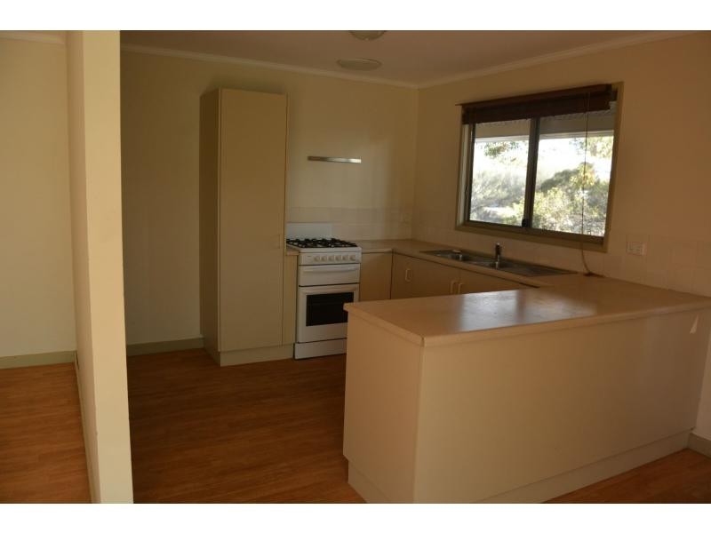 11 Finnis Street, Roxby Downs SA 5725