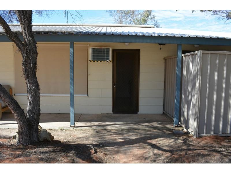 Unit 11/6-8 Kennebery Crescent, Roxby Downs SA 5725