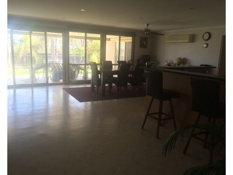 5915 Spencer Highway, Port Broughton SA 5522