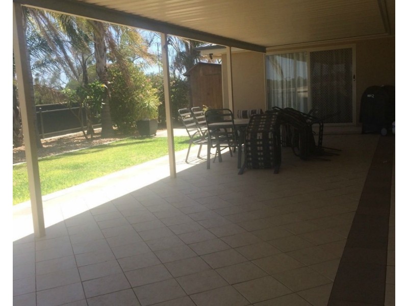 5915 Spencer Highway, Port Broughton SA 5522