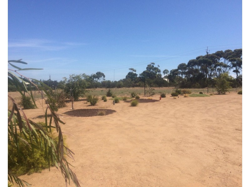 5915 Spencer Highway, Port Broughton SA 5522