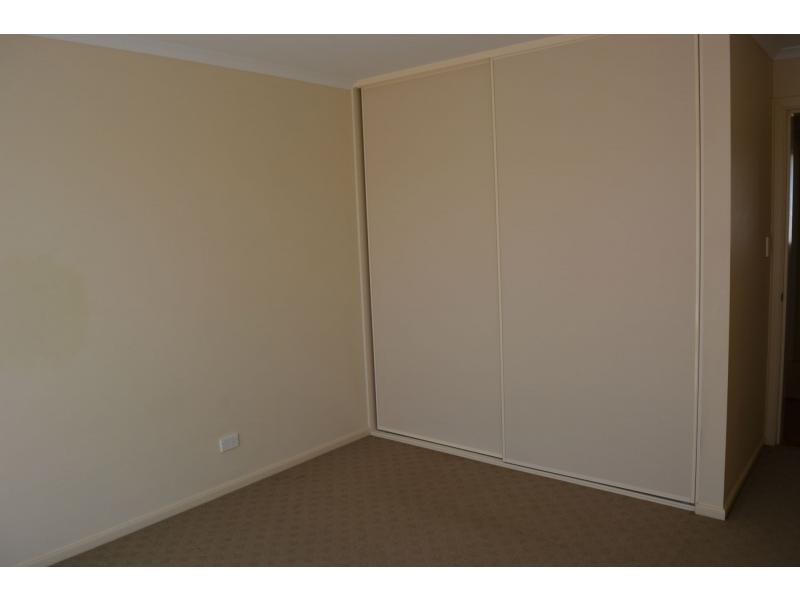 32 Maireana Circuit, Roxby Downs SA 5725