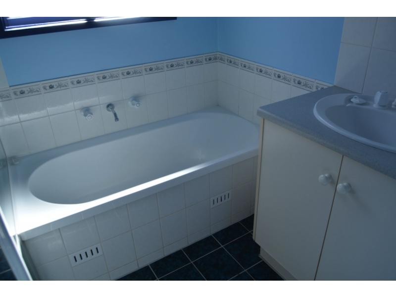 28 Pine Crescent, Roxby Downs SA 5725