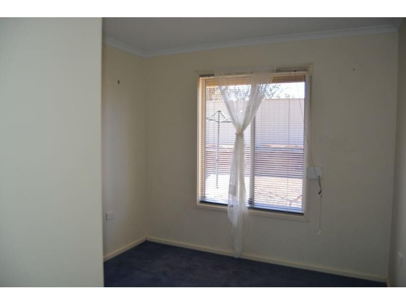 28 Pine Crescent, Roxby Downs SA 5725