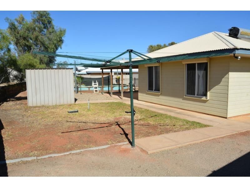 28 Pine Crescent, Roxby Downs SA 5725
