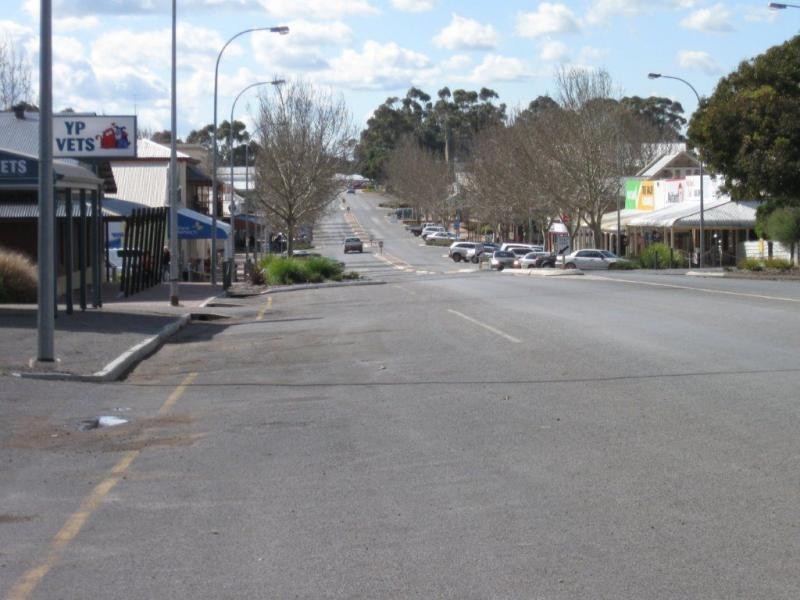 33 Belmont Crescent & 6 Catherine Avenue, Maitland SA 5573