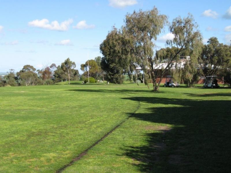 33 Belmont Crescent & 6 Catherine Avenue, Maitland SA 5573