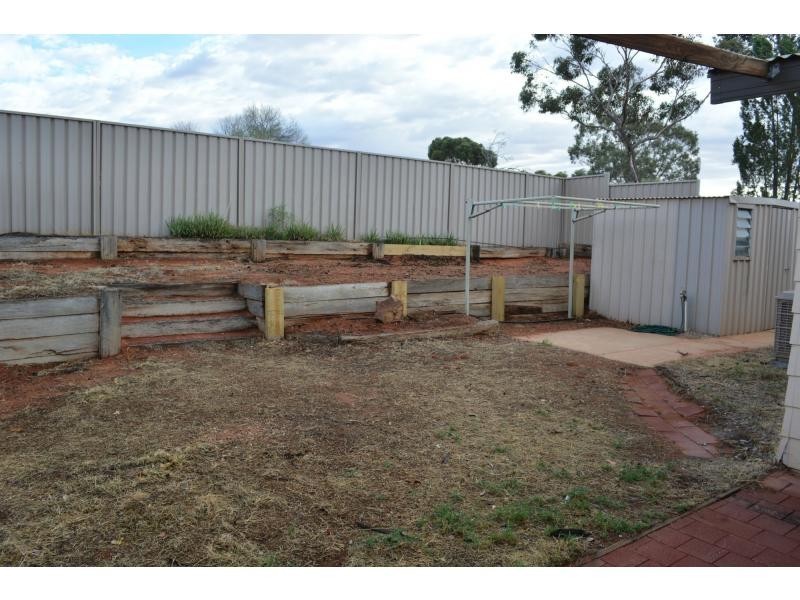 27A Finniss Street, Roxby Downs SA 5725