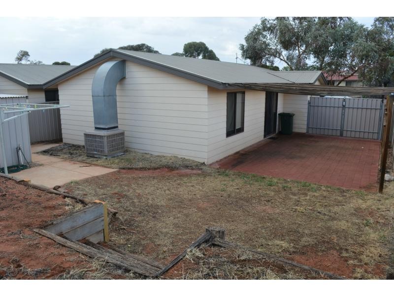 27A Finniss Street, Roxby Downs SA 5725