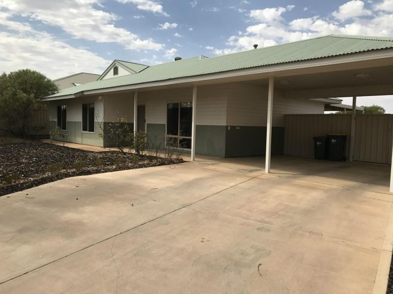 10 Bolami Street, Roxby Downs SA 5725