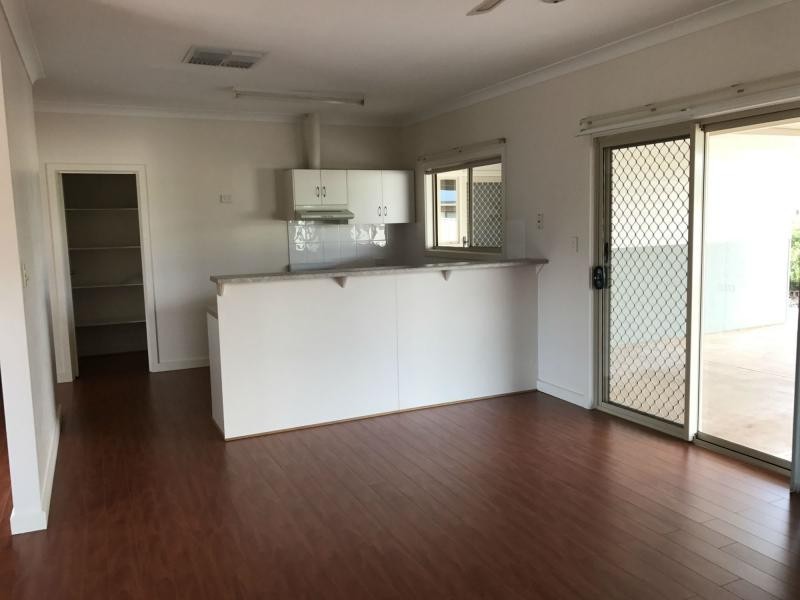 10 Bolami Street, Roxby Downs SA 5725