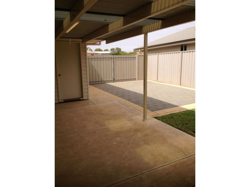 21 Coolibah Drive, Roxby Downs SA 5725