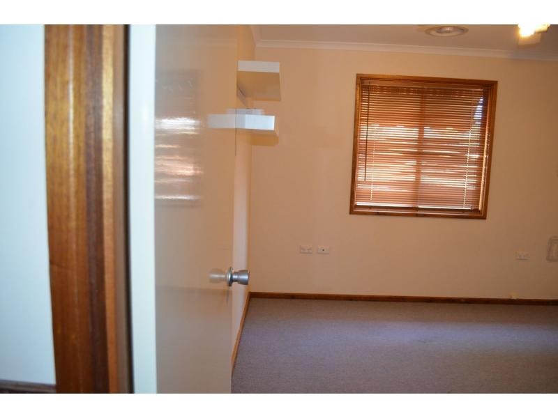 17 Pioneer Drive, Roxby Downs SA 5725