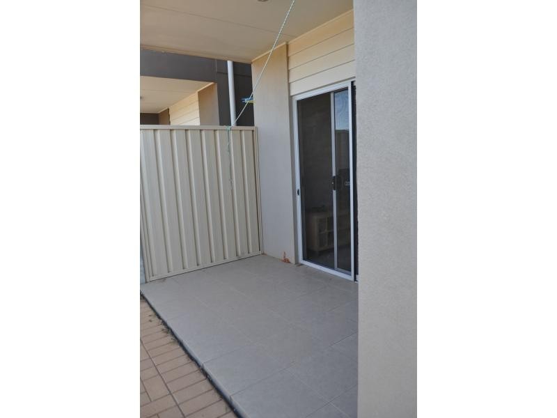1 45/47 Stuart Road, Roxby Downs SA 5725