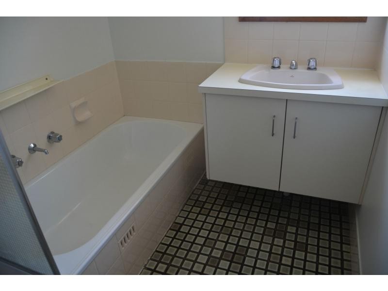 52 Hermit Street, Roxby Downs SA 5725