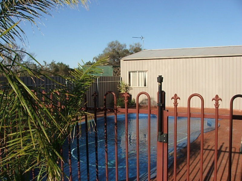 25 Maireana Circuit, Roxby Downs SA 5725