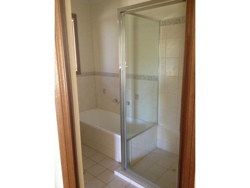 Unit 2/24 Tiliqua Crescent, Roxby Downs SA 5725