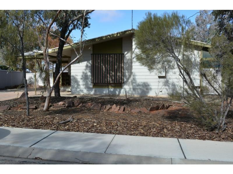 24 Mulgaria Crescent, Roxby Downs SA 5725