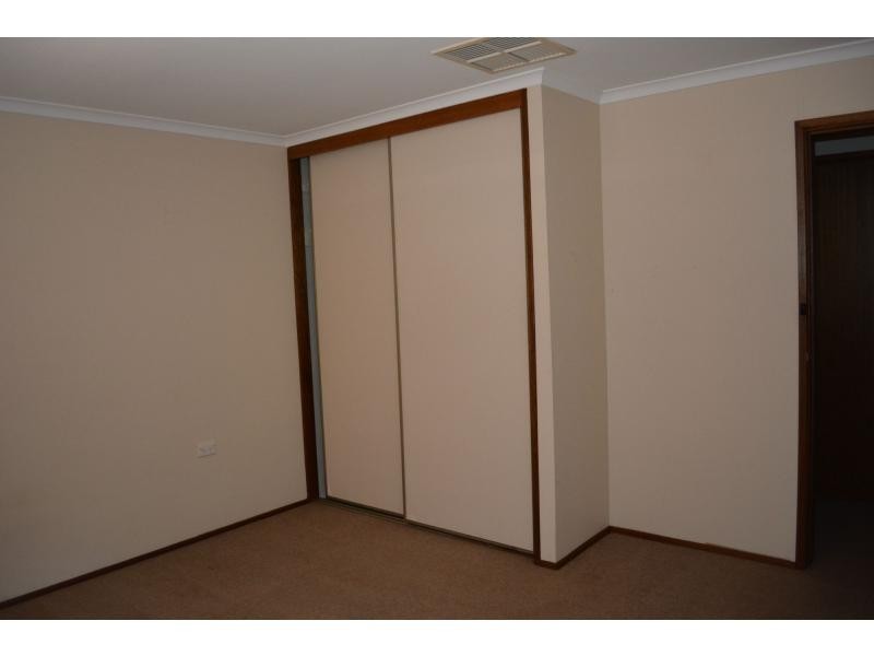 24 Mulgaria Crescent, Roxby Downs SA 5725