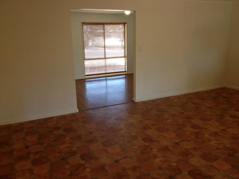 57 Hermit Street, Roxby Downs SA 5725