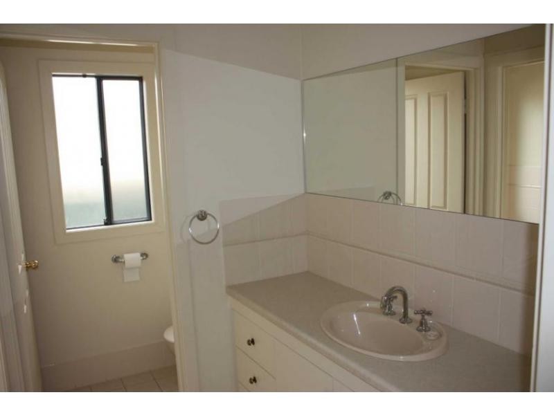 50 Tiliqua Crescent, Roxby Downs SA 5725