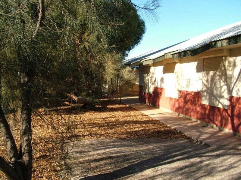 106 STUART Road, Roxby Downs SA 5725