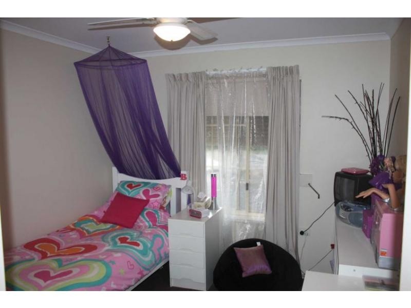 106 STUART Road, Roxby Downs SA 5725