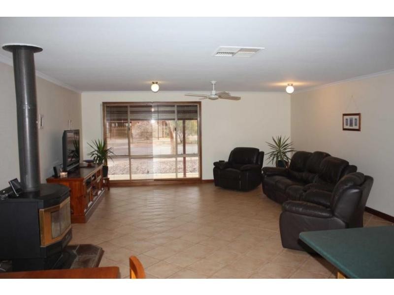 62 Pioneer Drive, Roxby Downs SA 5725