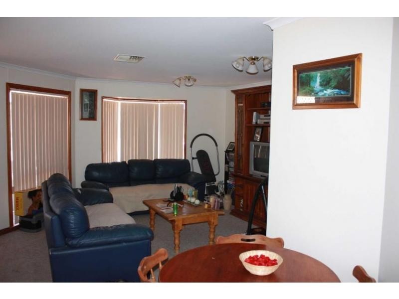 24B Tiliqua Crescent, Roxby Downs SA 5725