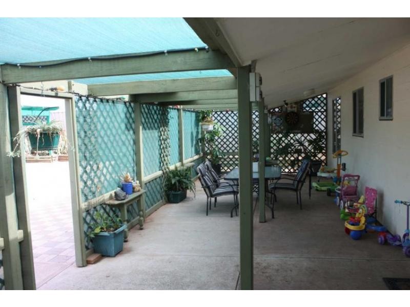 2 Bopeechee Street, Roxby Downs SA 5725